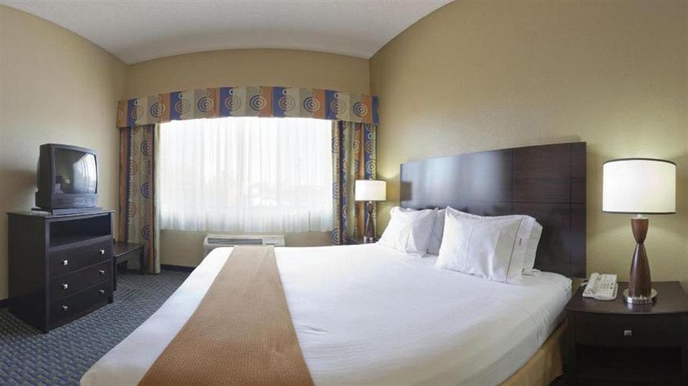 Holiday Inn Express & Suites Phoenix/Chandler Exterior foto