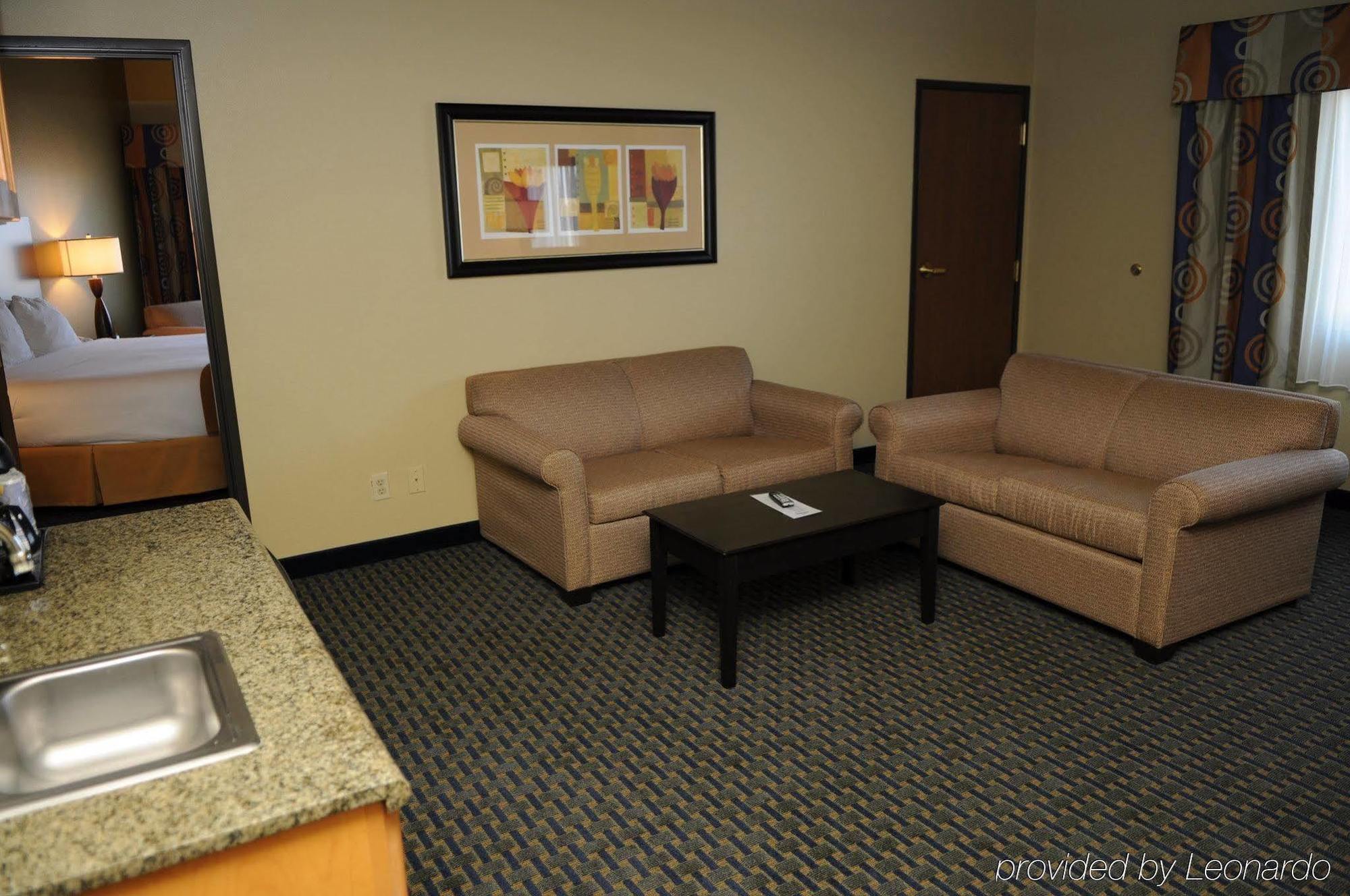 Holiday Inn Express & Suites Phoenix/Chandler Exterior foto